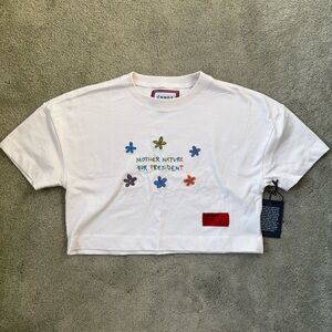 NWT CHNGE Cropped Graphic Tshirt